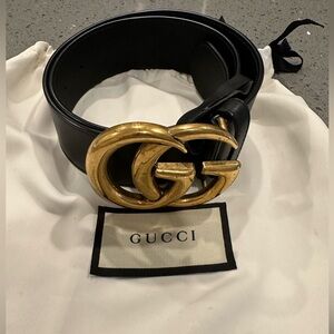 GUCCI Black Leather Double G Belt size 70/28